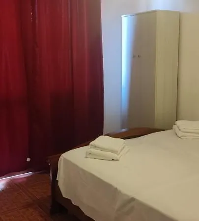 לינה וארוחת בוקר Locazione Turistica *