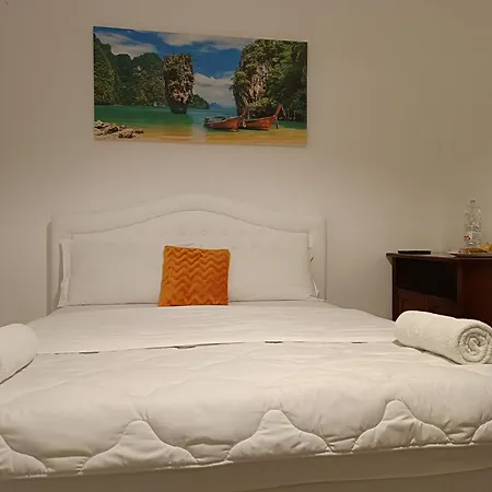 ベッド・アンド・ブレックファスト Locazione Turistica テッセラ