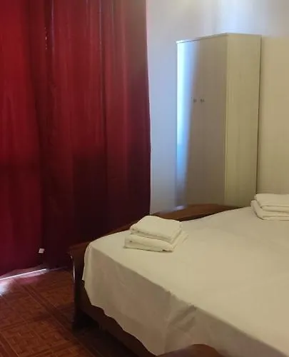 ベッド・アンド・ブレックファスト Locazione Turistica *